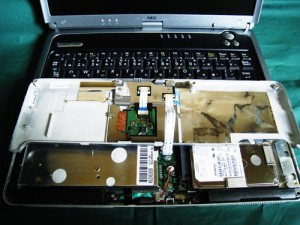 NEC LaVie L LL750/2 ハードディスク交換とデータ移行
