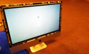 iMac (21.5-inch, Mid 2011) ハードディスクからSSDへ交換