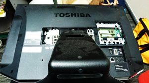 TOSHIBA REGZA PC D731 分解。