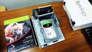 synology DS215j IronWolf Seagate ハードディスク交換